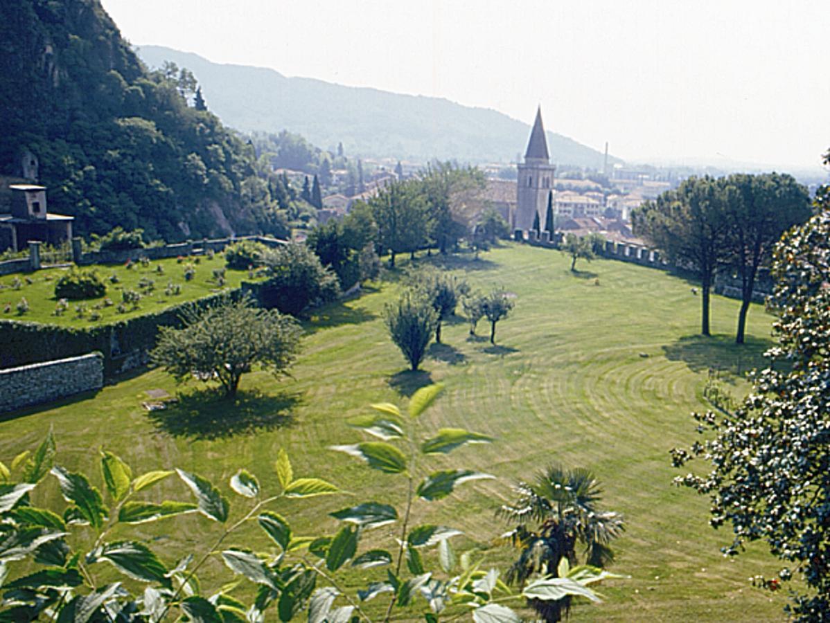 فيتوريو فينيتو Castrum Di Serravalle المظهر الخارجي الصورة