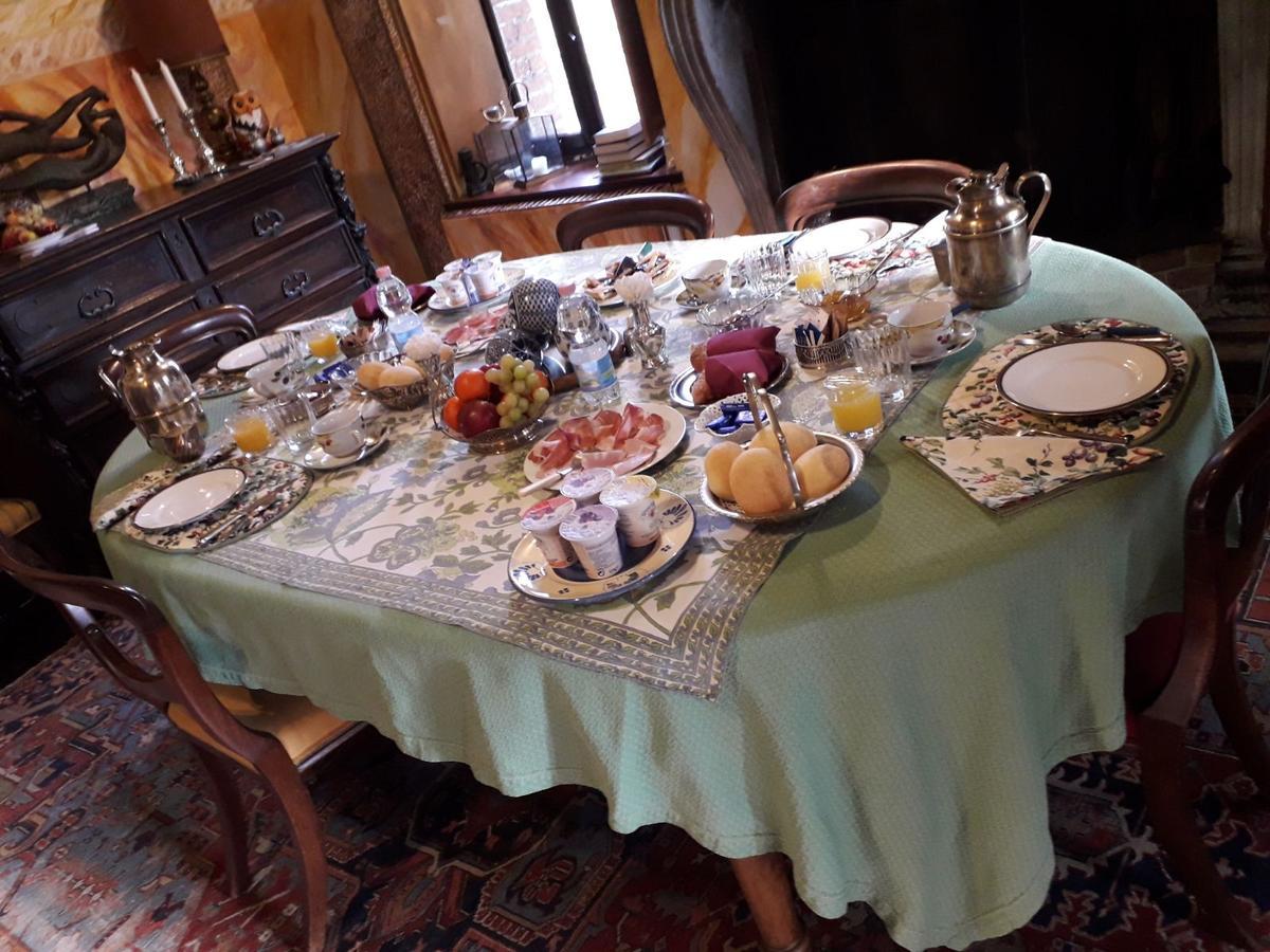 فيتوريو فينيتو Castrum Di Serravalle المظهر الخارجي الصورة